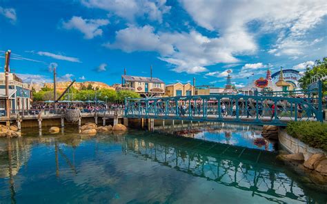 Golden Afternoons at the Wharf