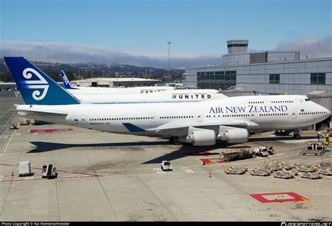 ZK-NBV Air New Zealand Boeing 747-419 Photo by Kai Riemenschneider | ID ...