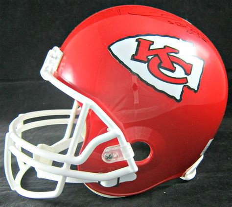 Patrick Mahomes Autographed Helmet - Memorabilia Center