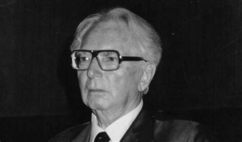 Viktor Frankl - Biography, Books and Theories