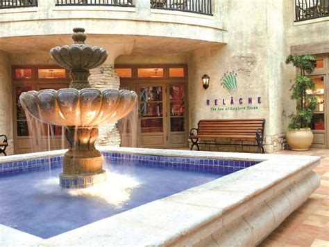 5 exciting reasons to book your staycation at Gaylord Texan Resort ...