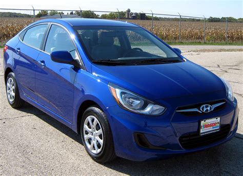 2012 Hyundai Elantra Touring GLS - 4dr Hatchback 2.0L Manual