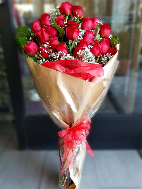 Long Stem Red Roses Wrap 2 Dozen in Los Angeles, CA | American Flowers