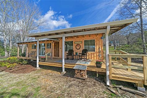 Meadow Cabin | Deerwoode Reserve