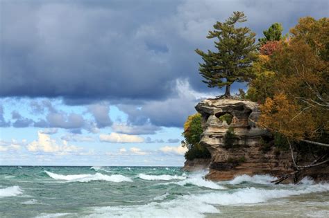 Pictured Rocks National Lakeshore | Drive The Nation