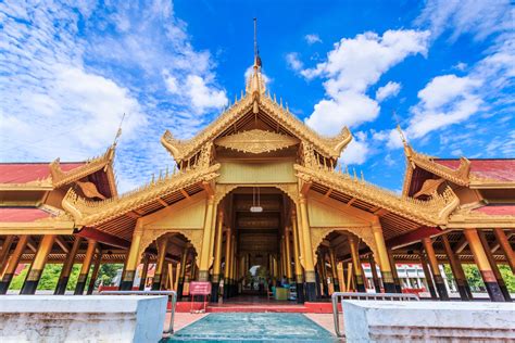 พระราชวังมัณฑะเลย์ (MANDALAY PALACE)