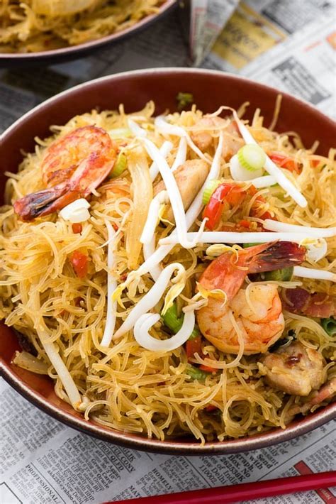 Singapore Street Noodles - a fast, delicious Singapore Noodles Recipe