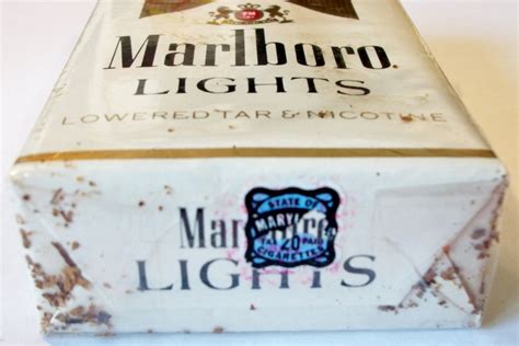 Marlboro Lights Filter Kings B4 | Cigarette Collector