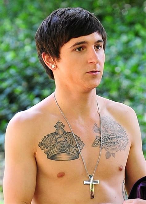 Mitchel Musso Sin Camisa Sexy Tatuaje Fotos