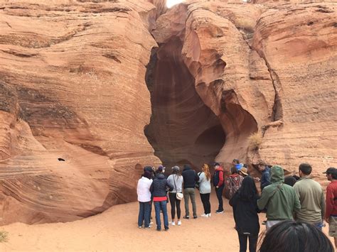 Antelope Canyon Upper Tour Groups - PhilaTravelGirl