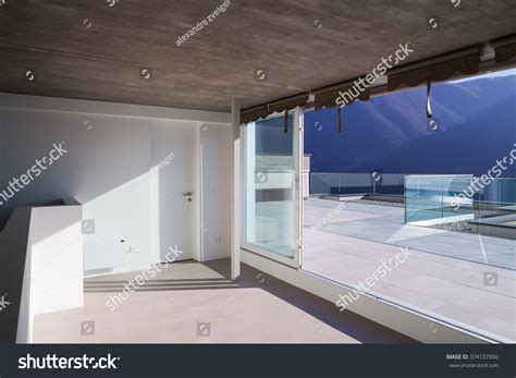 Empty Room Modern Apartment Stock Photo 374137900 | Shutterstock