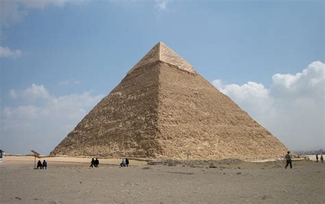 Cosmic-Ray Particles Reveal Secret Chamber in Egypt's Great Pyramid ...