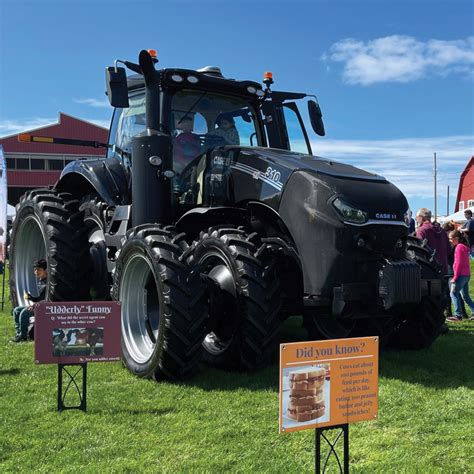 The Case IH Demonstrator "Black Knight" Magnum - Agriculture & Construction | Equipment, Parts ...