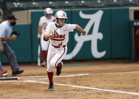 Alabama Softball Dominates Georgia 13-3 - Sports Illustrated Alabama ...