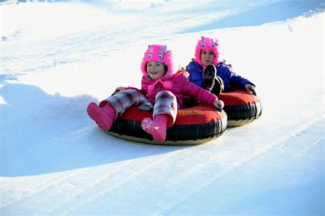 Snow tubing, Blue mountain, Mountain resort