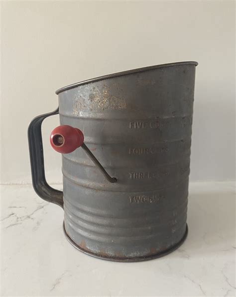 Vintage Bromwell's Measuring Sifter