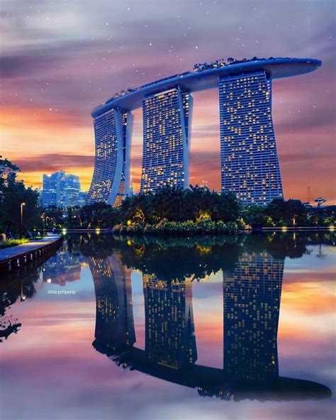 Marina Bay Sands, Singapore. This luxury hotel has the world’s largest rooftop infinity pool ...