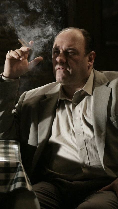 tony soprano 4k hd ios 16 wallpaper james gandolfini the sopranos | Tarihçi, Ünlü babalar, Aktör