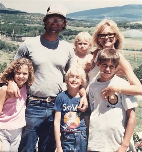 Goldie Hawn and Kurt Russell's eighties throwback photo with kids is ...