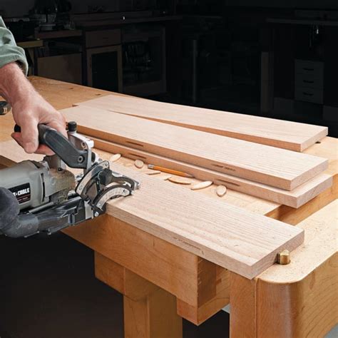 Aligning Edge Joints | Woodsmith