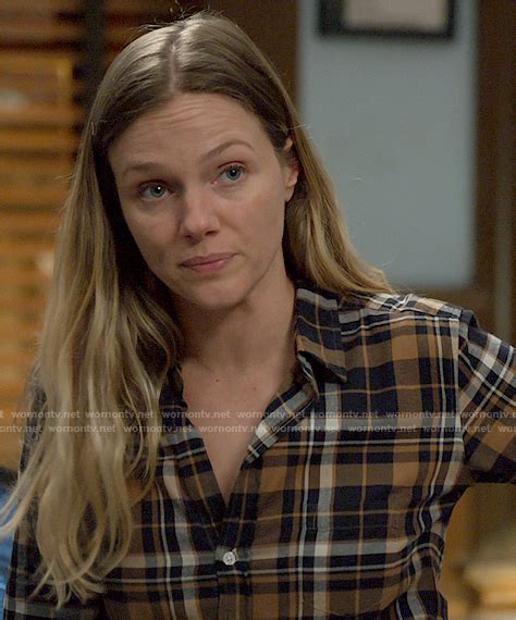 Hailey Upton Outfits & Fashion on Chicago PD | Tracy Spiridakos