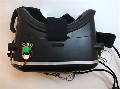 Enjoy VR games on your PC with this Arduino-based DIY headset | Arduino Blog