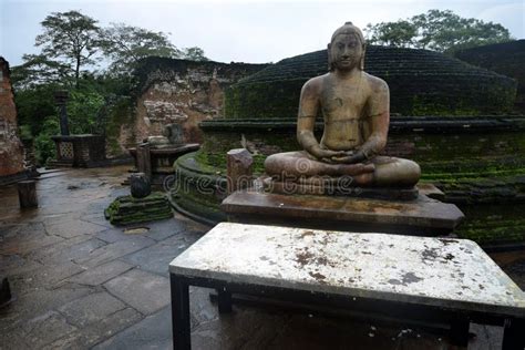 Polonnaruwa temple stock photo. Image of history, lanka - 52061940