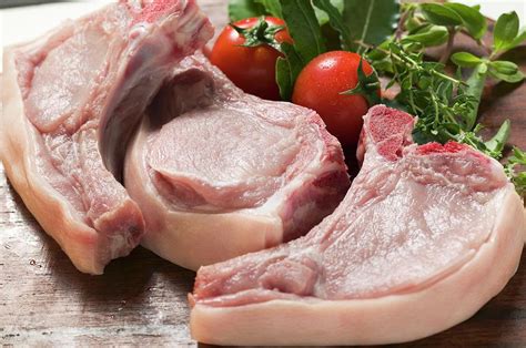 Thin Pork Chops Raw : Raw pork chops stock image. Image of chops, meat, kitchen ...