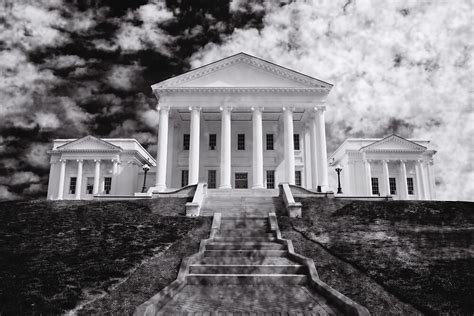 "Virginia State Capitol" by Dave Hare | Redbubble