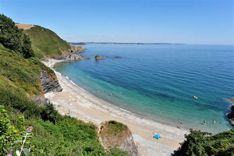 Polstreath Beach - Mevagissey | Cornwall Guide Images