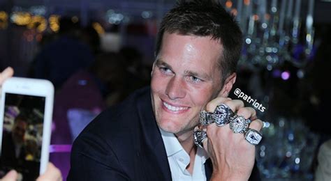 Tom Brady 7 Rings - Brady Wins 7th Ring As Bucs Dominate Chiefs Mahomes ...