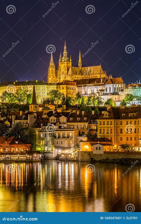 Night View of Prague Castle, the Largest Coherent Castle Complex in the ...