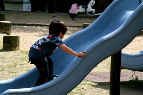 cute kid | it was a nice day, so lots of families were out, … | Flickr