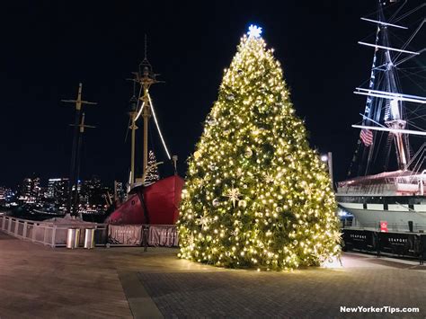 South Street Seaport Christmas Tree in New York - New Yorker Tips