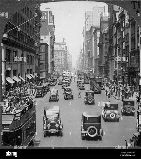 Scene In New York 1920