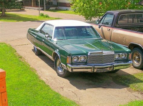 1974 Chrysler New Yorker - Information and photos - MOMENTcar