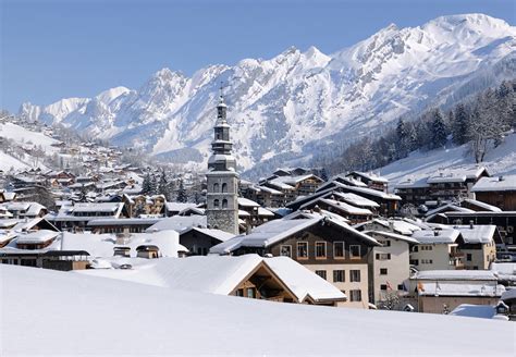 La Clusaz Skiing Holidays | Ski Apartments | Peak Retreats