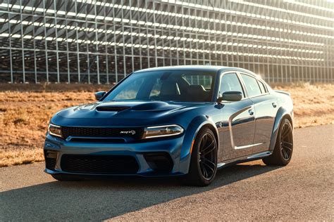 2020 Dodge Charger Hellcat and R/T Scat Pack Gain Wide Body Stance and Demon Track Apps ...