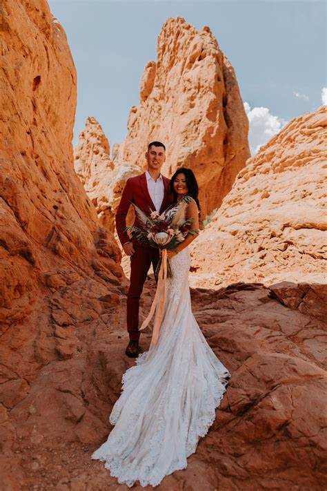 Garden of the Gods, Colorado Elopement — Tida Svy | Colorado elopement, Boho wedding inspo ...