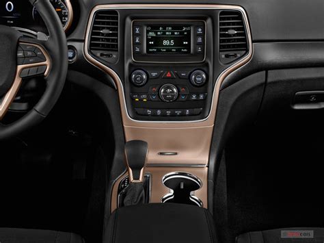 2017 Jeep Grand Cherokee: 109 Interior Photos | U.S. News