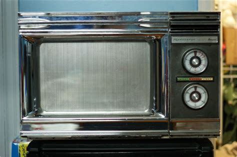 Microwave Oven History - Discovery of Microwave Ovens