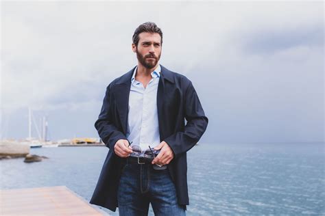 Viola come il mare, cast: Can Yaman è Francesco Demir