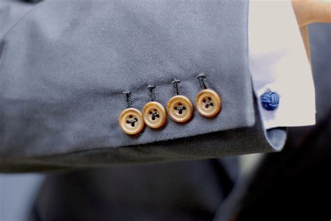 How to pick buttons for a suit | Permanent Style