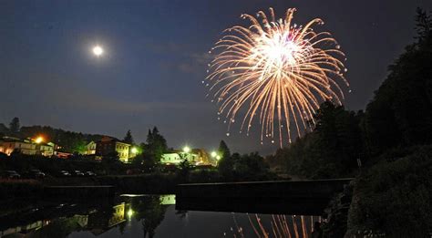 Fireworks Thomas, West Virginia | Blackwater falls, West virginia, Fireworks