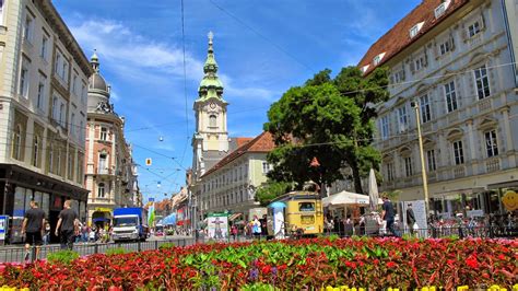 Graz / Graz Austria April 262015 Herrengasse On ã ®å†™çœŸç´ æ ä»Šã ™ã ç ...