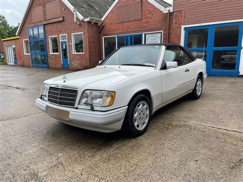 1995 Mercedes-Benz E-Class | Classic Driver Market