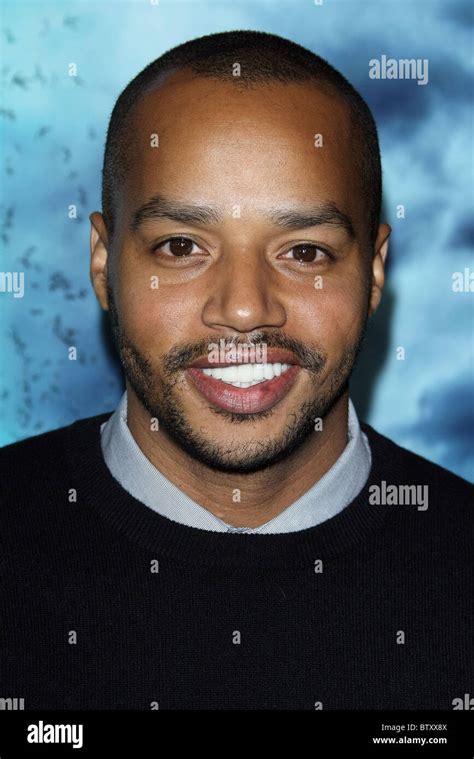 Donald faison skyline premiere hi-res stock photography and images - Alamy