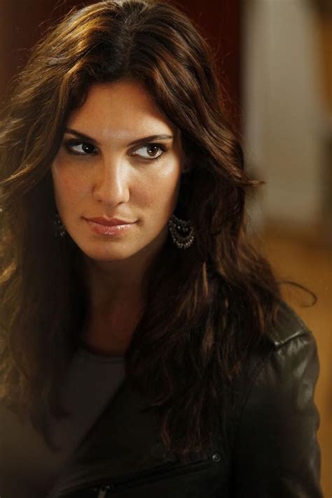 What Is With Daniela Ruah's Right Eye ? - Grab A Byte