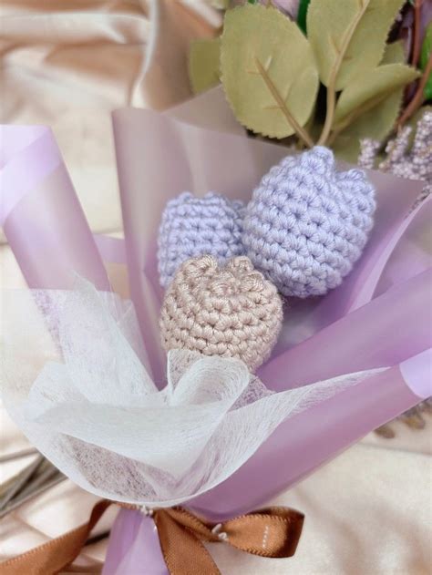 Crochet Flowers, Hobbies & Toys, Stationary & Craft, Handmade Craft on ...