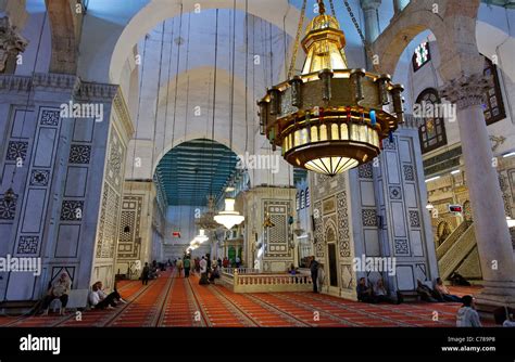 Interior of the Umayyad Mosque, Damascus, Syria Stock Photo - Alamy